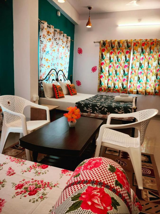 Krishna Stay Guest House 우다이푸르 객실 사진