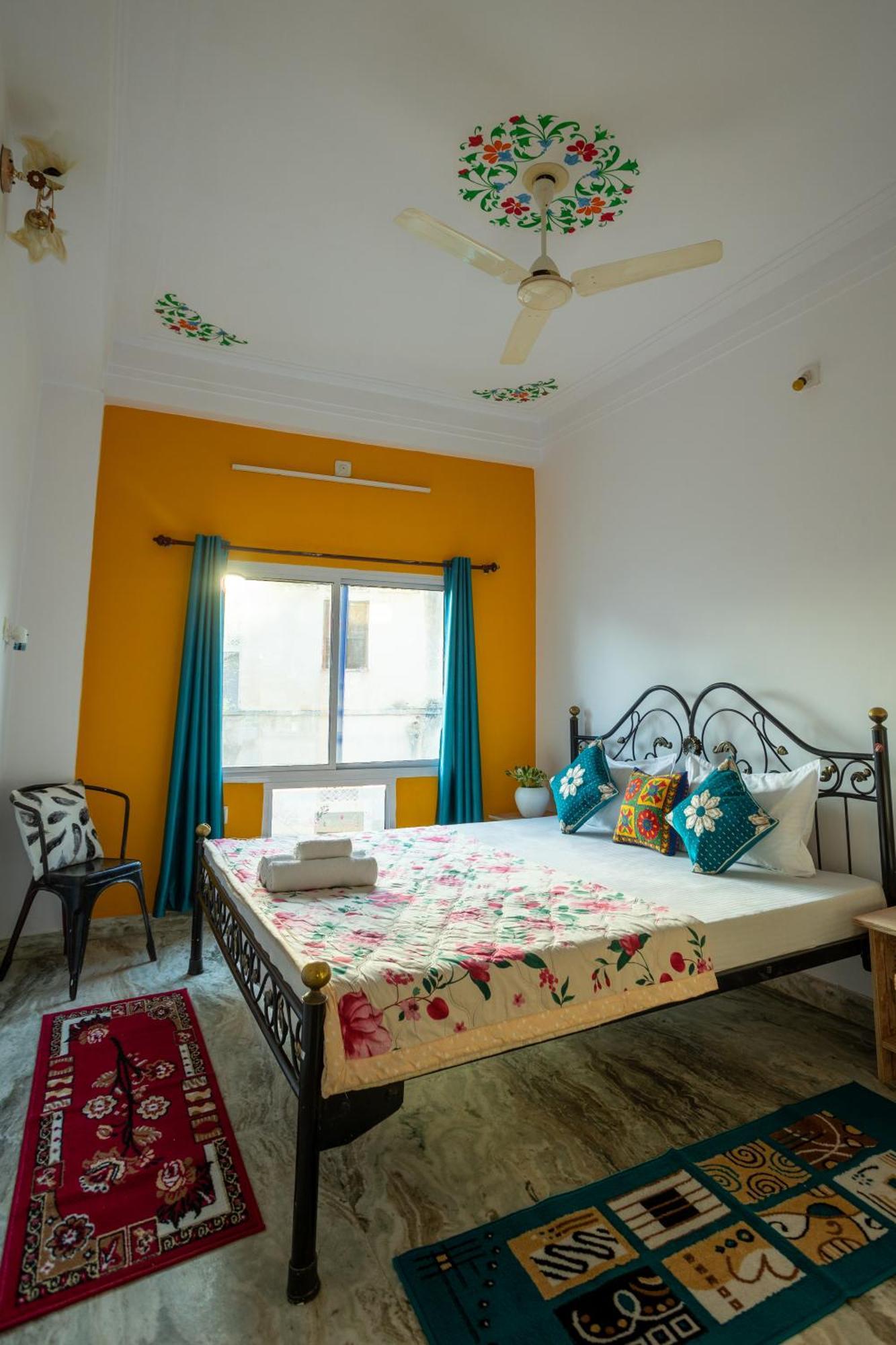 Krishna Stay Guest House 우다이푸르 외부 사진